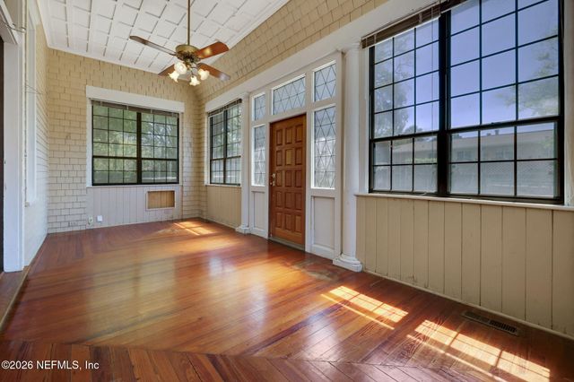 2160 OAK Street, Jacksonville, FL 32204