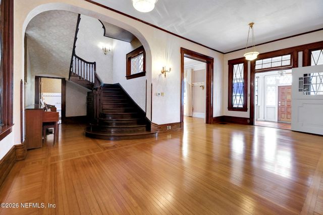 2160 OAK Street, Jacksonville, FL 32204