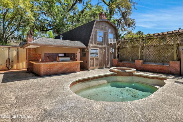 2160 OAK Street, Jacksonville, FL 32204