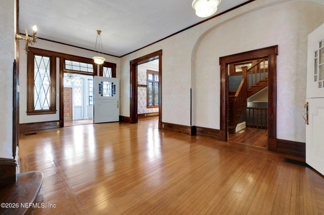 2160 OAK Street, Jacksonville, FL 32204