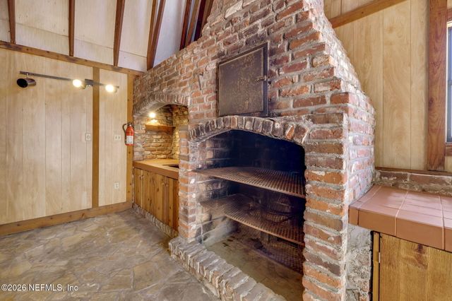 2160 OAK Street, Jacksonville, FL 32204