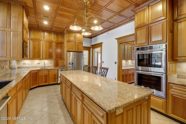 2160 OAK Street, Jacksonville, FL 32204