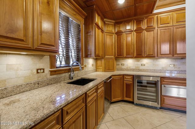 2160 OAK Street, Jacksonville, FL 32204