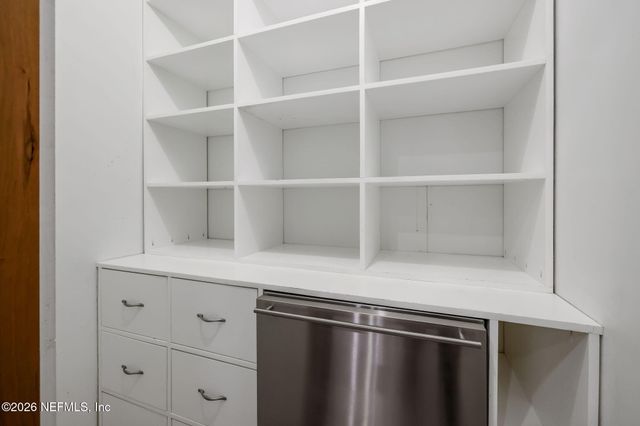 2160 OAK Street, Jacksonville, FL 32204