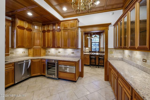 2160 OAK Street, Jacksonville, FL 32204