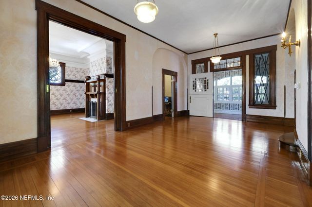 2160 OAK Street, Jacksonville, FL 32204