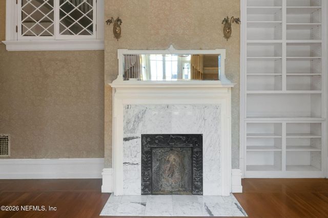 2160 OAK Street, Jacksonville, FL 32204