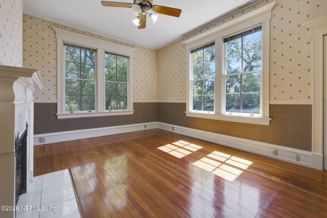 2160 OAK Street, Jacksonville, FL 32204