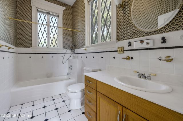 2160 OAK Street, Jacksonville, FL 32204