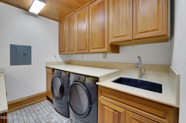 2160 OAK Street, Jacksonville, FL 32204