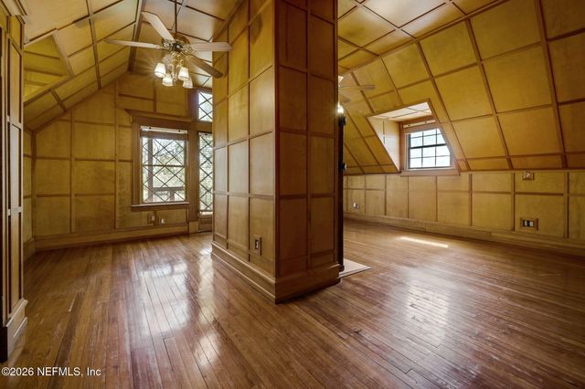 2160 OAK Street, Jacksonville, FL 32204