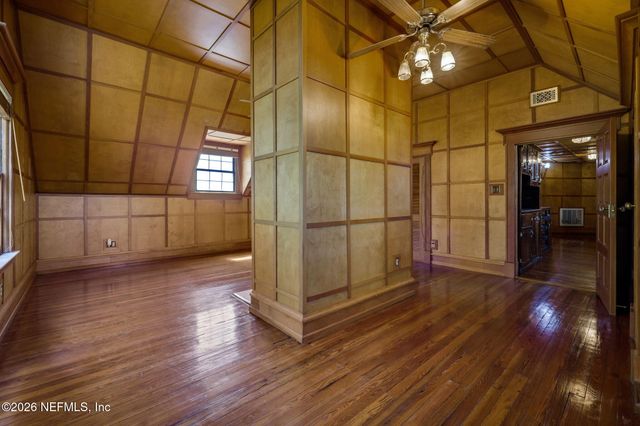 2160 OAK Street, Jacksonville, FL 32204