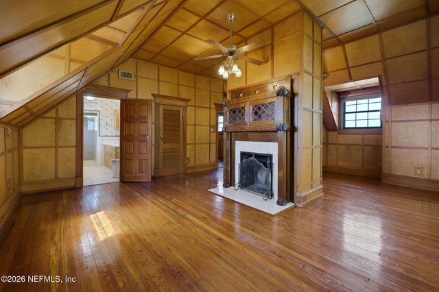 2160 OAK Street, Jacksonville, FL 32204