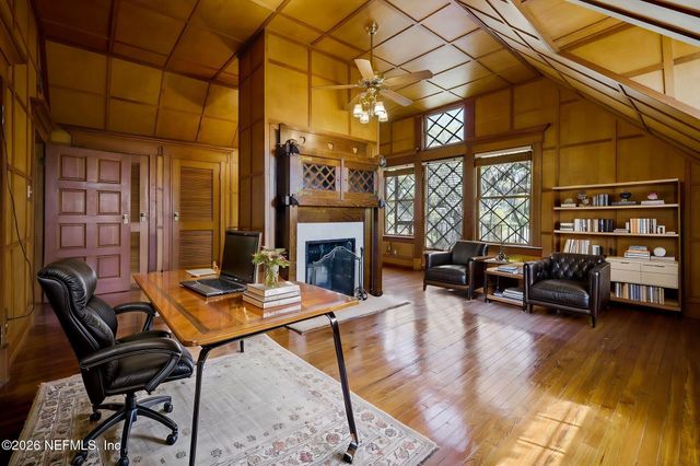 2160 OAK Street, Jacksonville, FL 32204