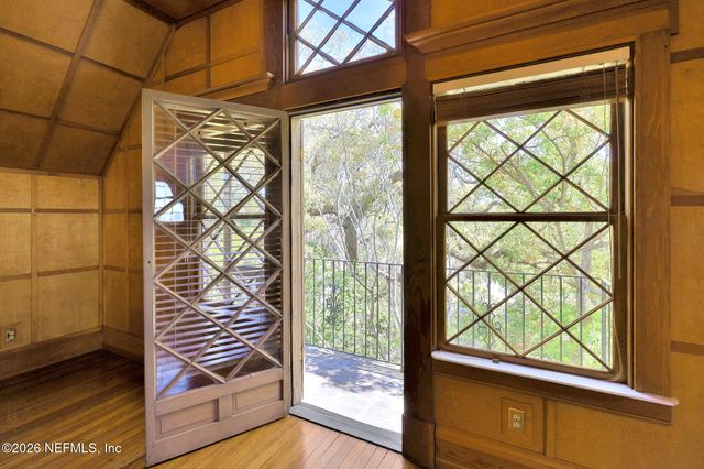 2160 OAK Street, Jacksonville, FL 32204