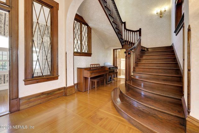 2160 OAK Street, Jacksonville, FL 32204