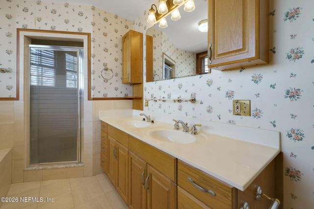 2160 OAK Street, Jacksonville, FL 32204