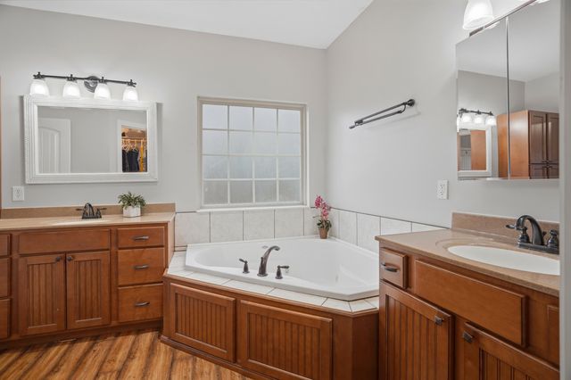 15081 OLD NO 7, Harrisburg, MO 65256