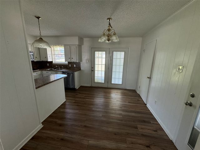 130 Seaside Drive, Gun Barrel City, TX 75156