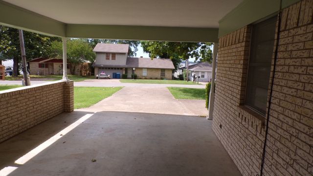 130 Seaside Drive, Gun Barrel City, TX 75156