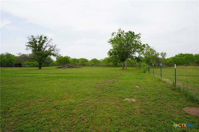 3363 Fm 713, Lockhart, TX 78644