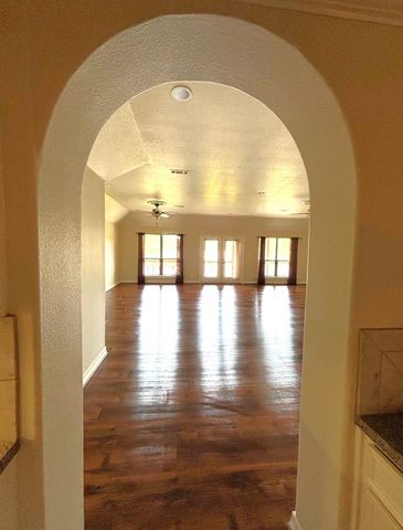 318 Ridgewood Road, Goodrich, TX 77335