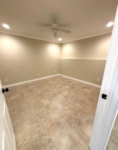 318 Ridgewood Road, Goodrich, TX 77335