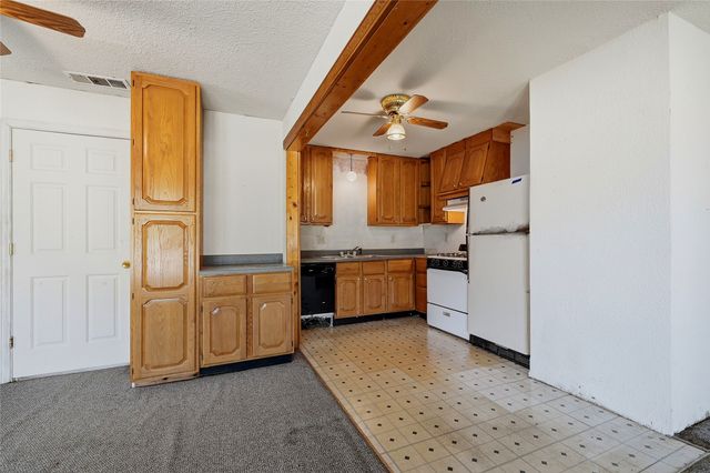 207 E Fm 120, Pottsboro, TX 75076