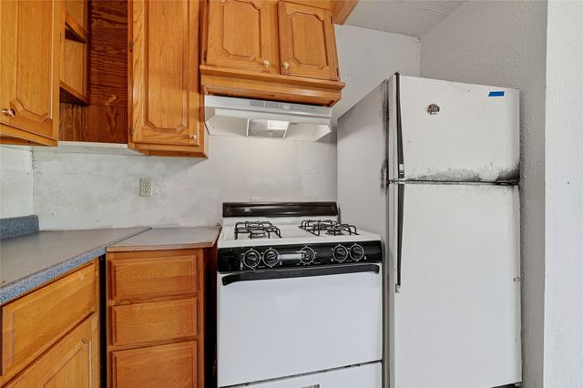 207 E Fm 120, Pottsboro, TX 75076