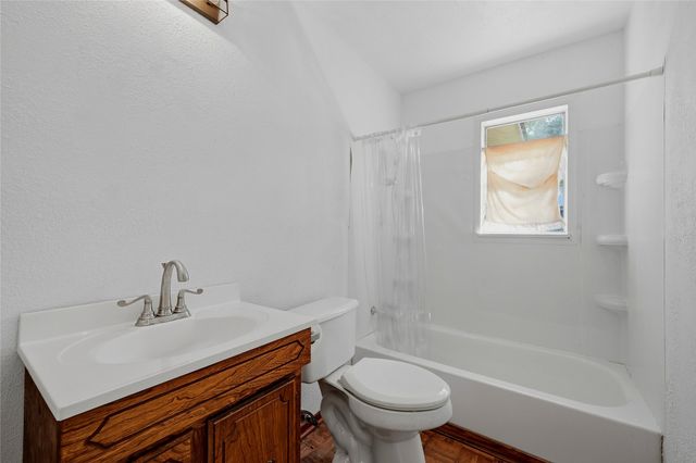 207 E Fm 120, Pottsboro, TX 75076