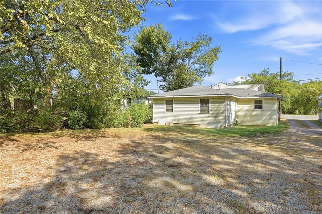 207 E Fm 120, Pottsboro, TX 75076