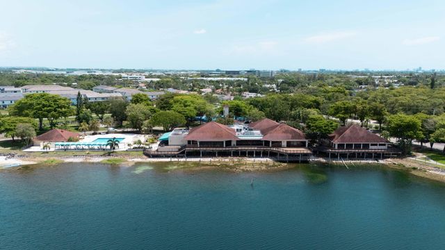 109 Lake Emerald Drive, Oakland Park, FL 33309