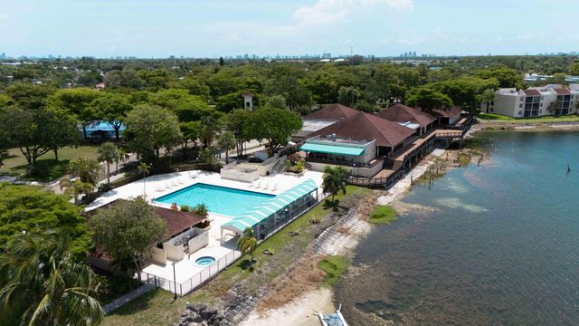 109 Lake Emerald Drive, Oakland Park, FL 33309