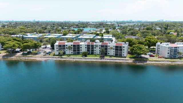 109 Lake Emerald Drive, Oakland Park, FL 33309