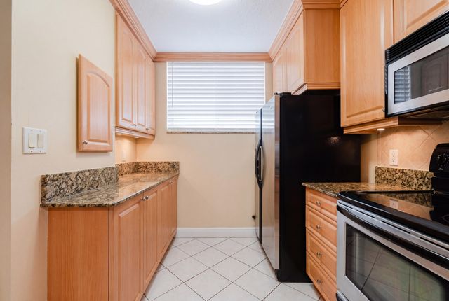109 Lake Emerald Drive, Oakland Park, FL 33309