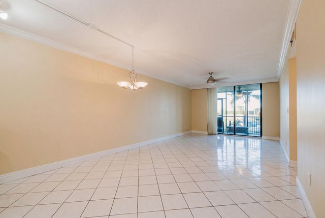 109 Lake Emerald Drive, Oakland Park, FL 33309