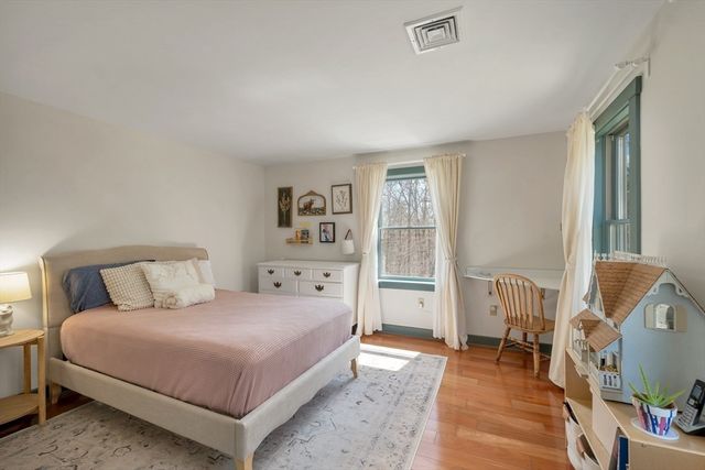 969 Nh Route140, Gilmanton, NH 03837