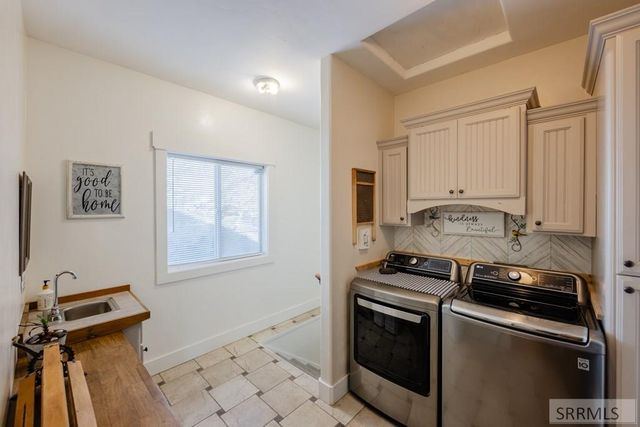 3979 Hangman's Loop, Menan, ID 83434