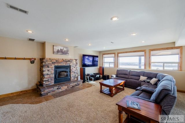 3979 Hangman's Loop, Menan, ID 83434