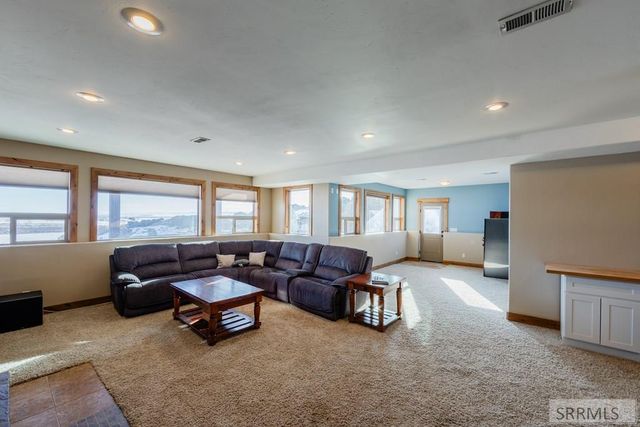 3979 Hangman's Loop, Menan, ID 83434