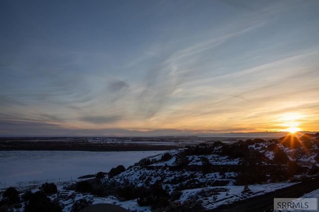 3979 Hangman's Loop, Menan, ID 83434