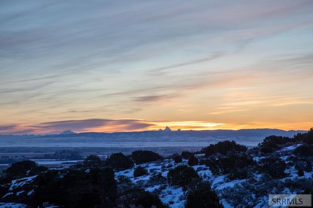 3979 Hangman's Loop, Menan, ID 83434