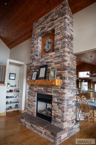 3979 Hangman's Loop, Menan, ID 83434