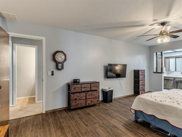 8125 Willow Creek Boulevard, Oklahoma City, OK 73162