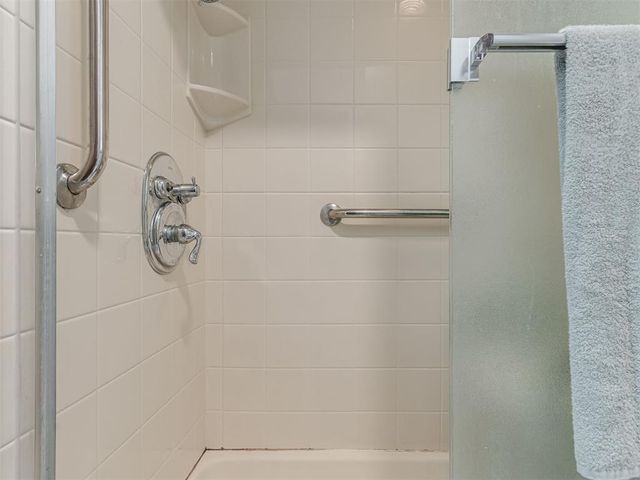 8125 Willow Creek Boulevard, Oklahoma City, OK 73162