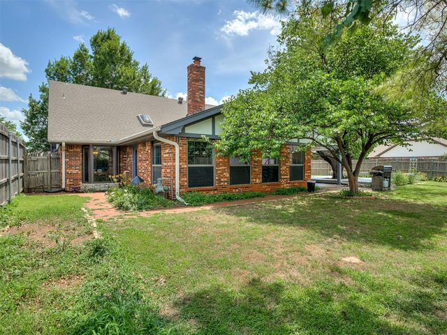 8125 Willow Creek Boulevard, Oklahoma City, OK 73162