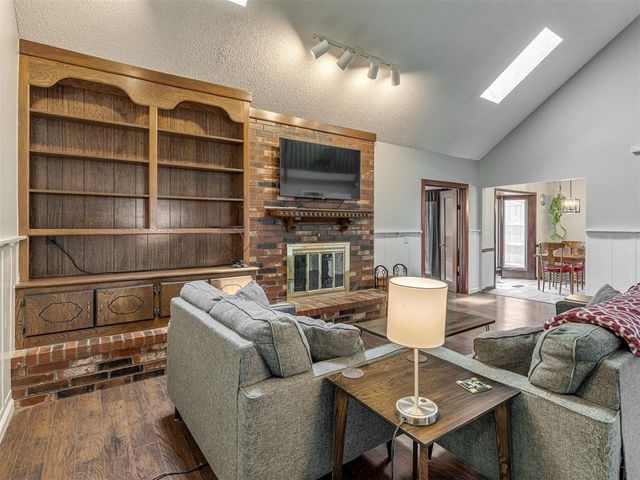 8125 Willow Creek Boulevard, Oklahoma City, OK 73162