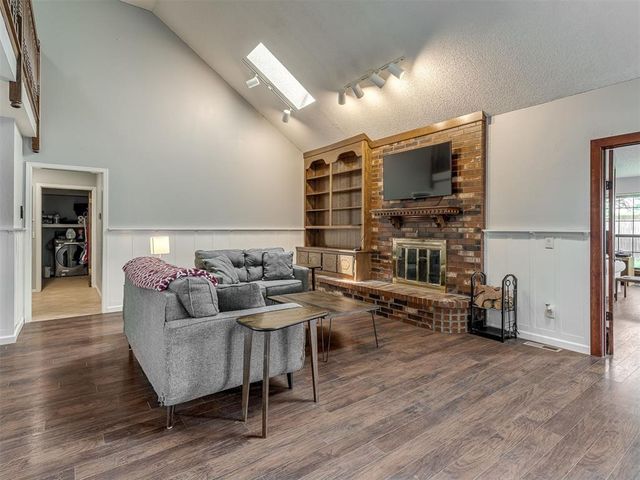 8125 Willow Creek Boulevard, Oklahoma City, OK 73162
