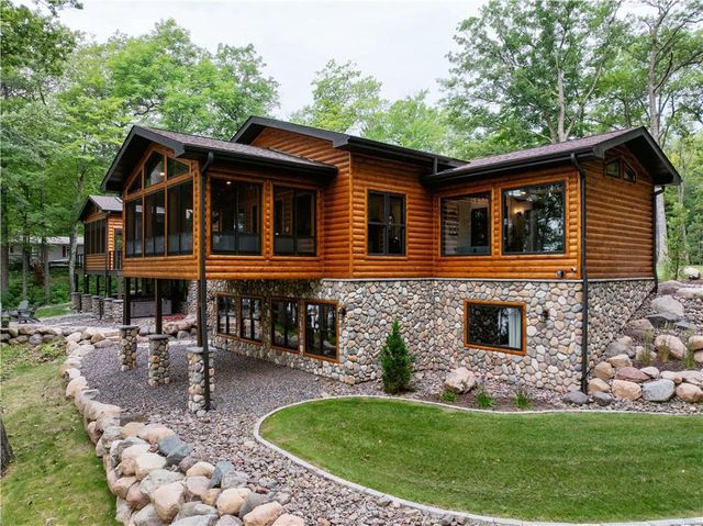 15648W Victory Heights Circle, Stone Lake, WI 54876