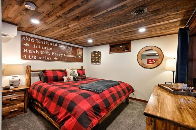 15648W Victory Heights Circle, Stone Lake, WI 54876